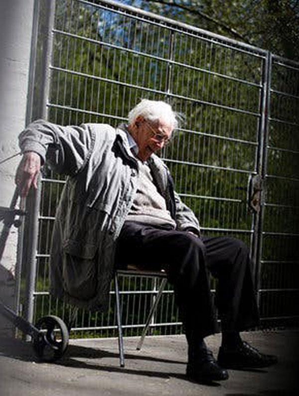 Oskar Groenig as an old man in 2015